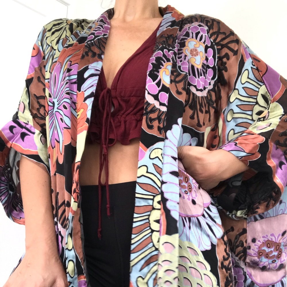 Kimono floral colorful silky